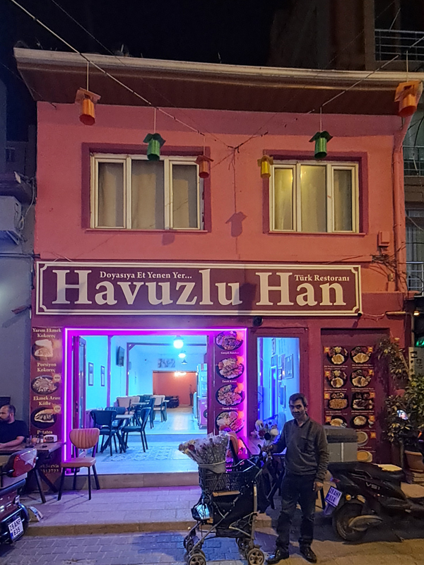 Havuzlu Han Restoran - Barlar Sokağı No:47 Las Vegas karşısı